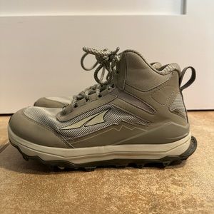 Altra Lone Peak Hiking Boots - Women’s